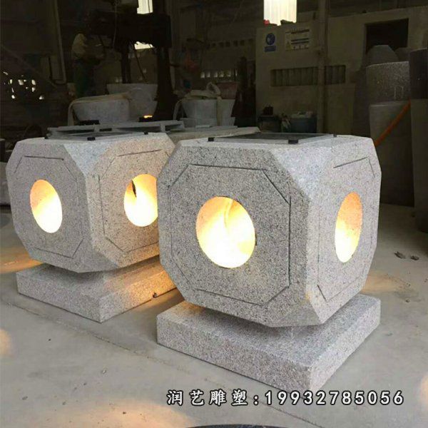 石灯雕塑 (1) 石灯雕塑 (1)