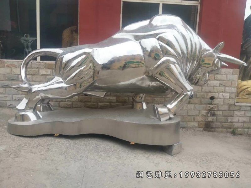 酒店不锈钢牛动物雕塑