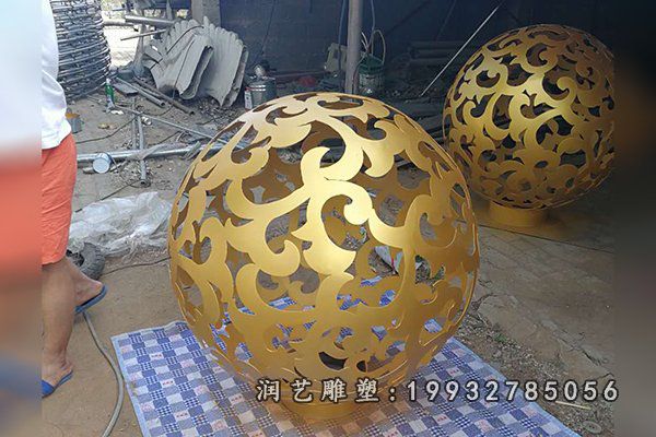 不锈钢镂空球雕塑 (9)