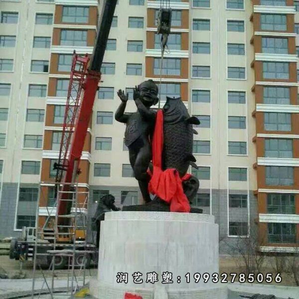 城市鱼动物铜雕