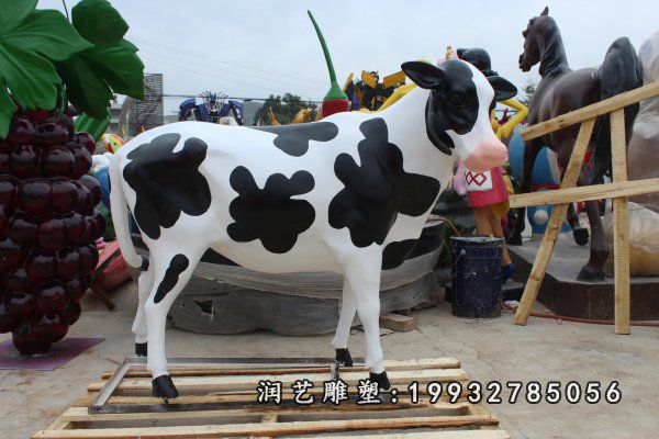 玻璃钢奶牛雕塑  (235)