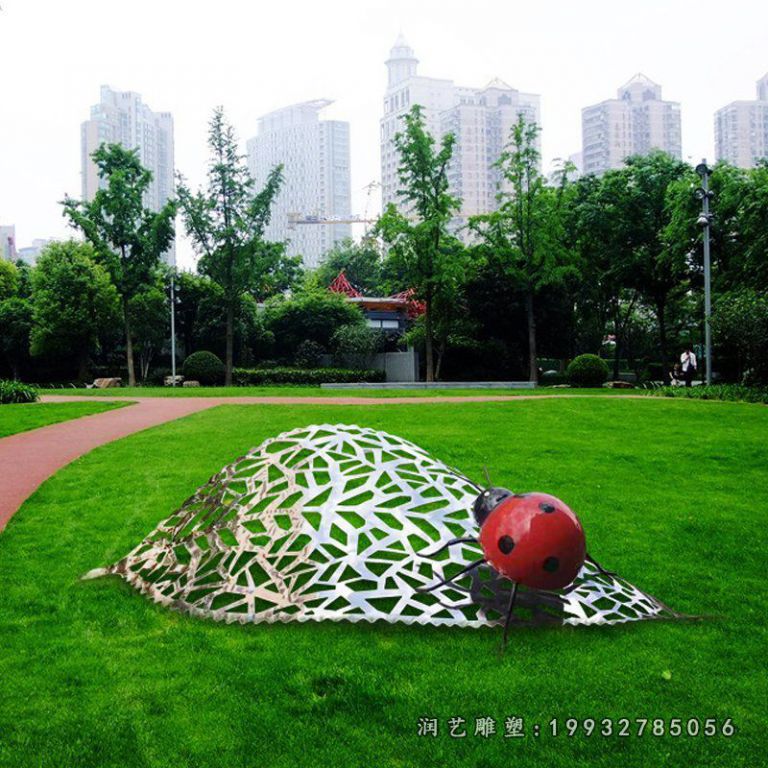 不锈钢瓢虫雕塑  (3)