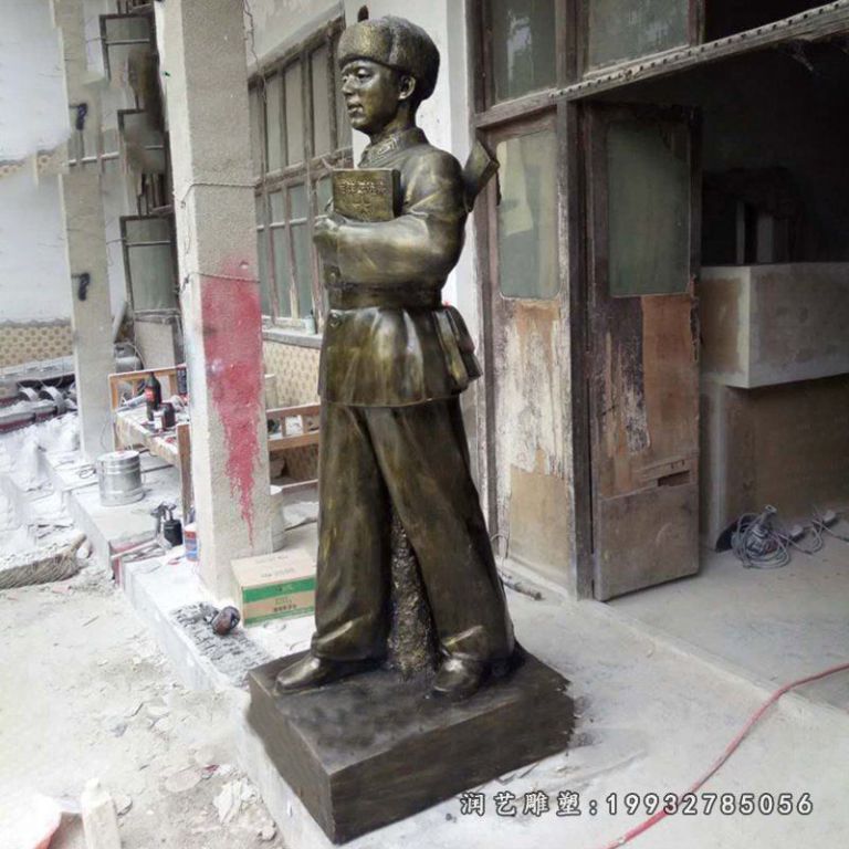 雷锋雕塑，玻璃钢仿铜人物雕塑 (4)