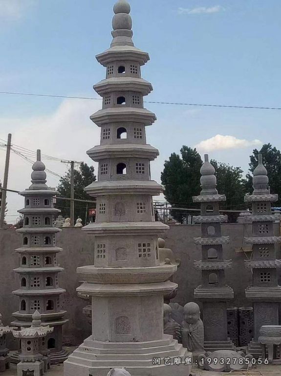 景区石塔雕塑 (2)