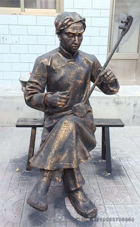 SR1678銅製 勝負 文鎮 下尾治彦作 在銘 人物文細工彫刻 栞付