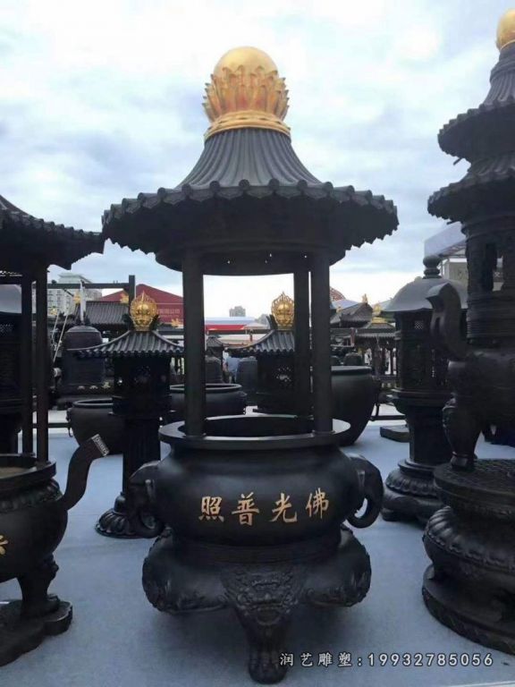 商业街铜雕香炉 (3)