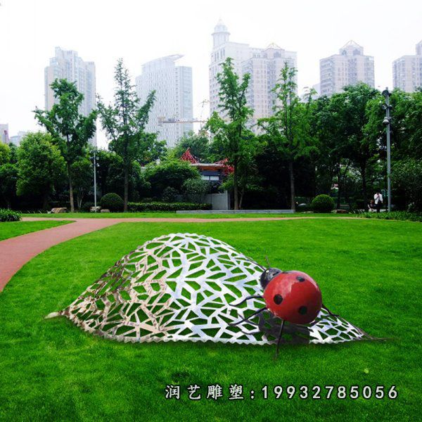 不锈钢瓢虫雕塑