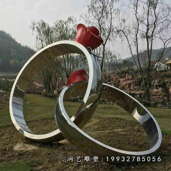 不锈钢戒指雕塑