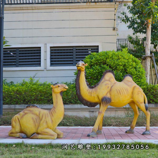 玻璃钢骆驼雕塑