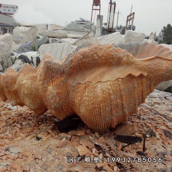 晚霞红海螺雕塑