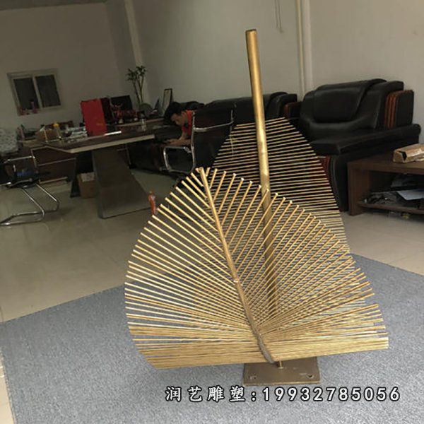街道不锈钢羽毛雕塑
