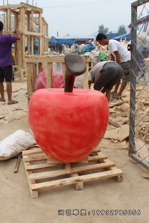 玻璃钢小区苹果景观雕塑