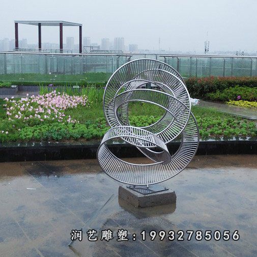 草坪不锈钢镂空景观雕塑