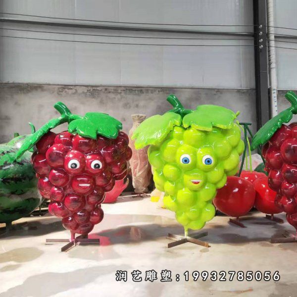 商业街玻璃钢葡萄雕塑