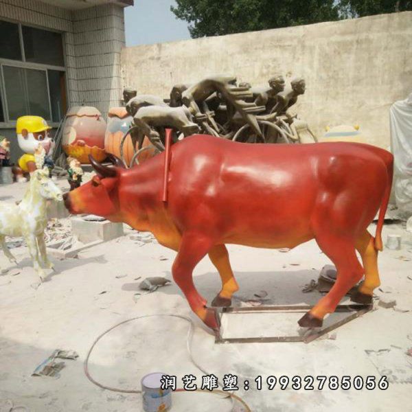 街道玻璃钢黄牛雕塑