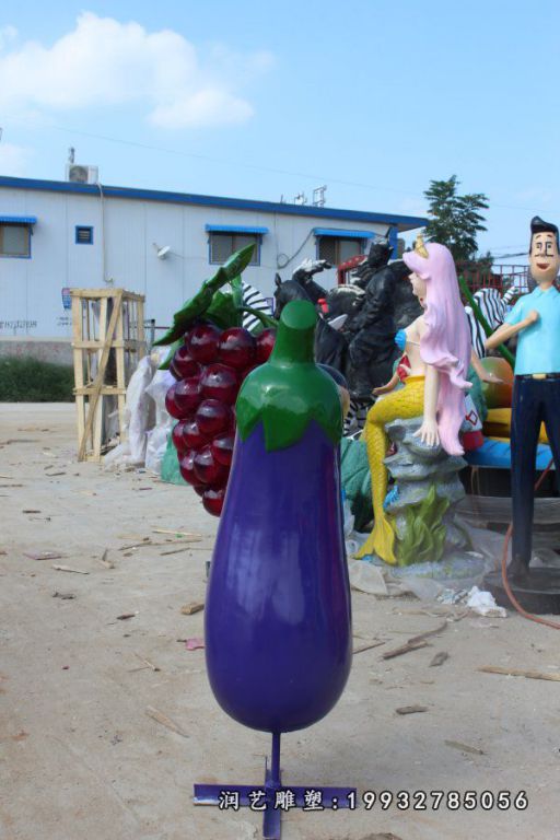 学校玻璃钢茄子雕塑