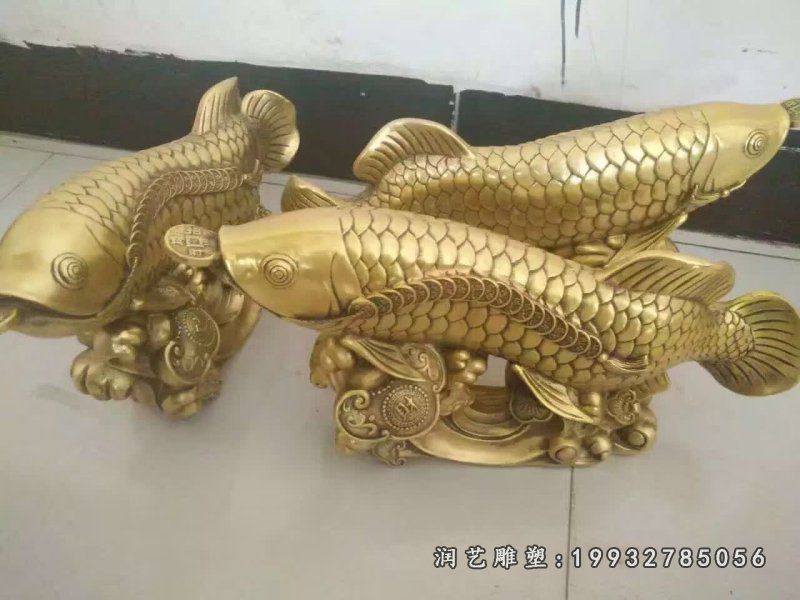 公园鱼动物铜雕