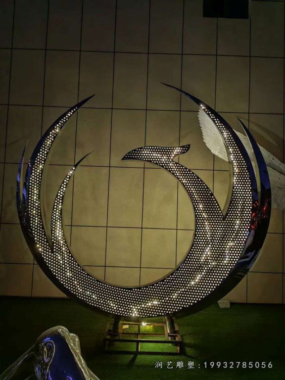 酒店不锈钢抽象景观雕塑