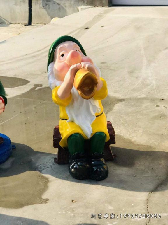 景区玻璃钢小矮人雕塑