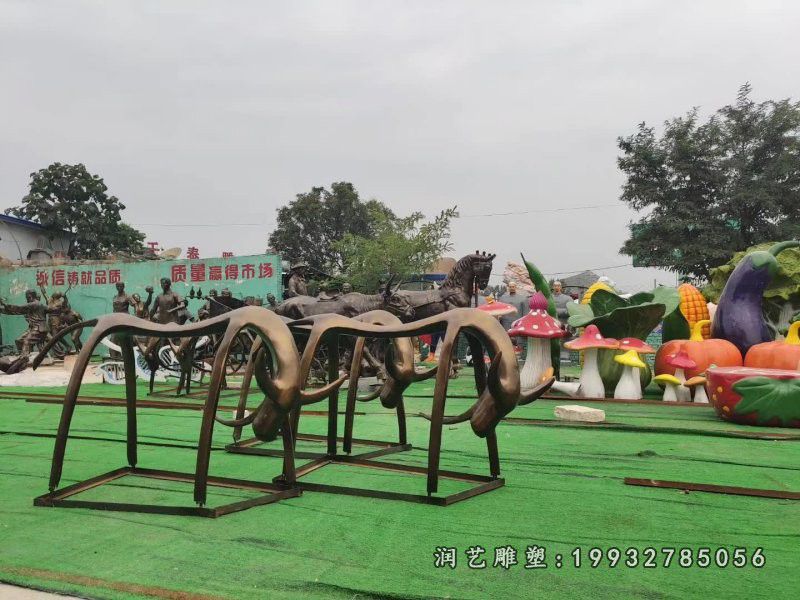 公寓动物羊铜雕