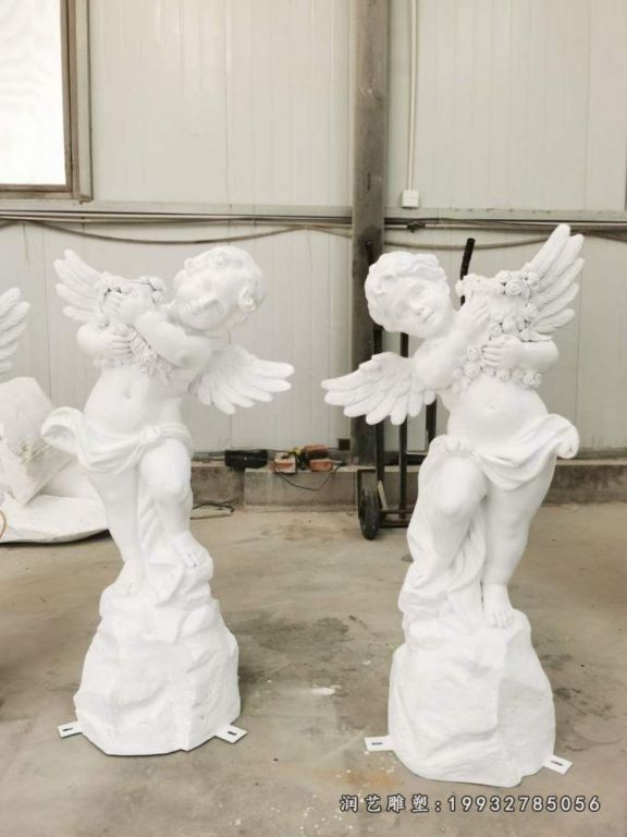 公寓人物天使石雕