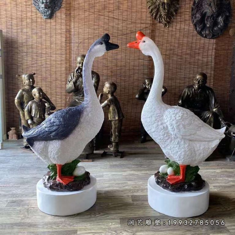 景区玻璃钢动物鹅雕塑