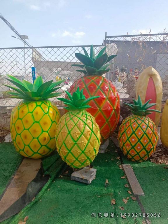酒店玻璃钢菠萝雕塑