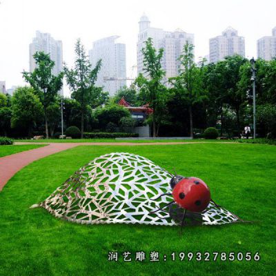 不锈钢瓢虫雕塑